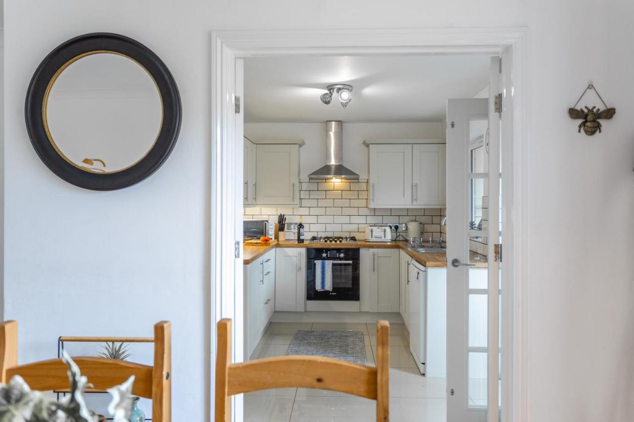 Maunsell House - Lovely Central Home Near Designer Outlets & Town With Parking Ashford  Exterior photo